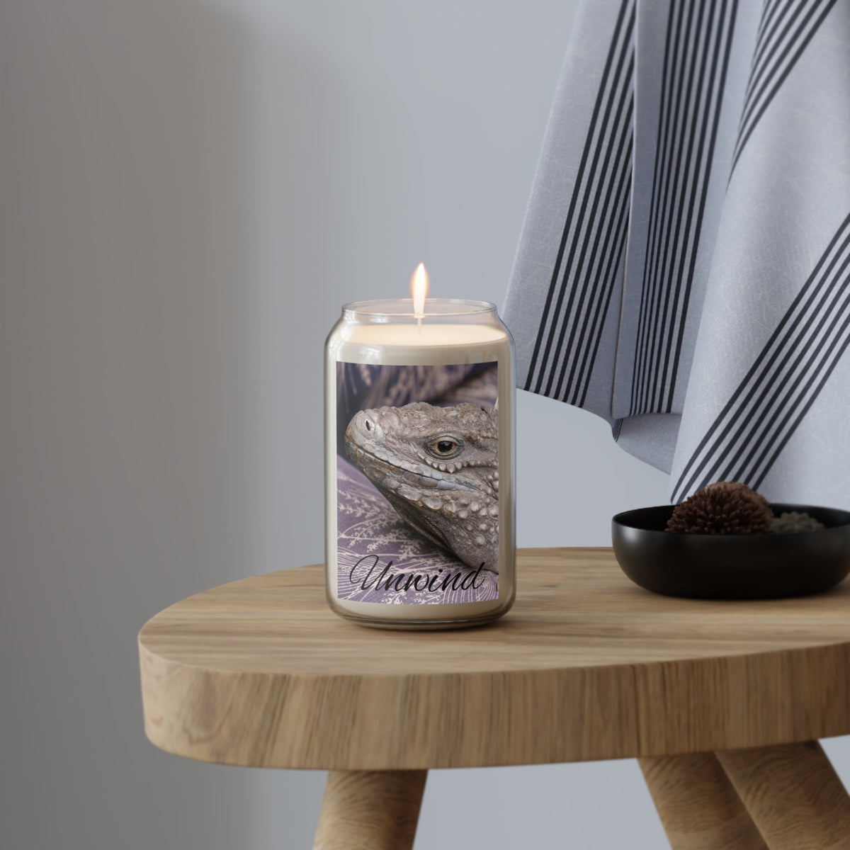 "Unwind" Iguana Scented Soy Candle (13.75 oz)