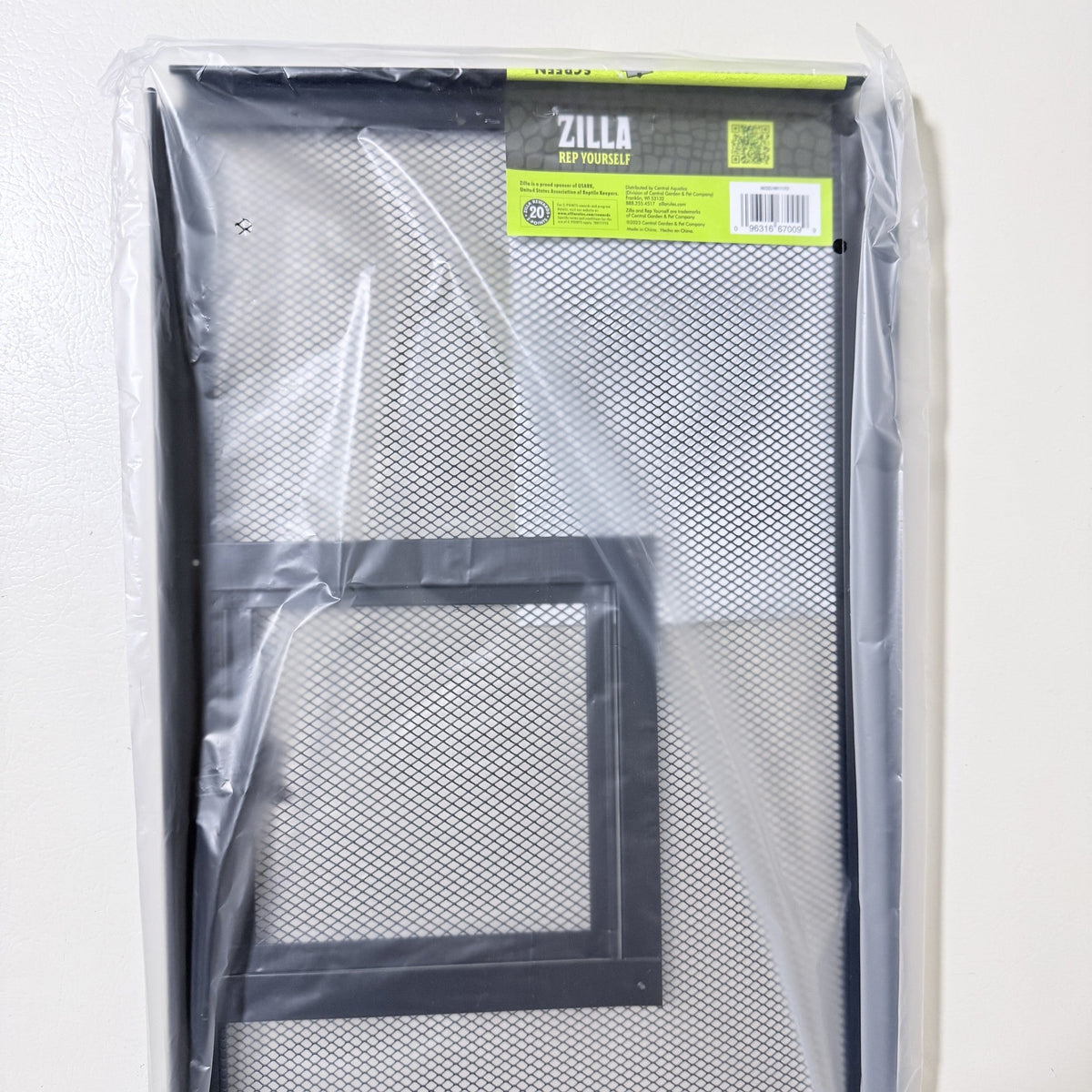 Zilla Fresh-Air Steel Screen Cover with Hinged Door (20" x 10")