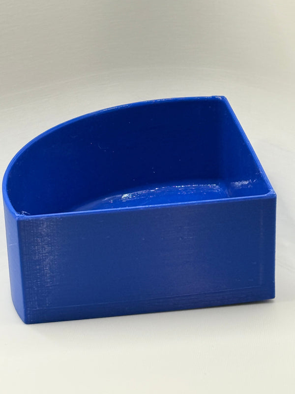 3D-Printed Space-Saving Corner Water & Soaking Dish
